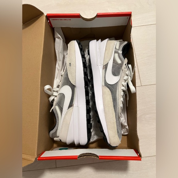 Nike Waffle One 'Summit White' Running Shoes - Picture 14 of 16